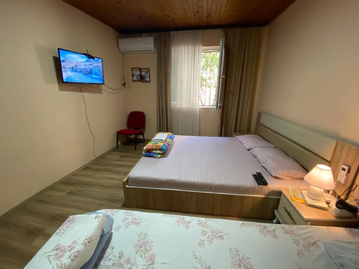 Zani Hostel プリズレン エクステリア 写真