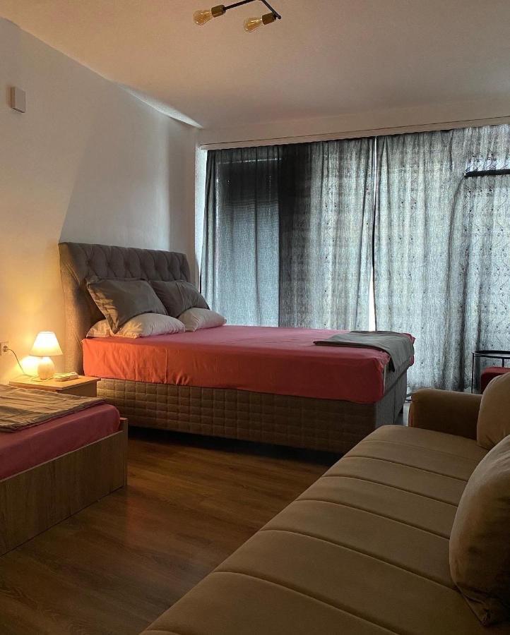 Zani Hostel プリズレン エクステリア 写真
