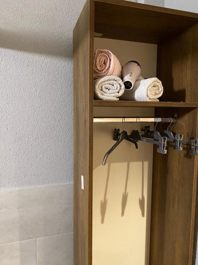 Zani Hostel プリズレン エクステリア 写真