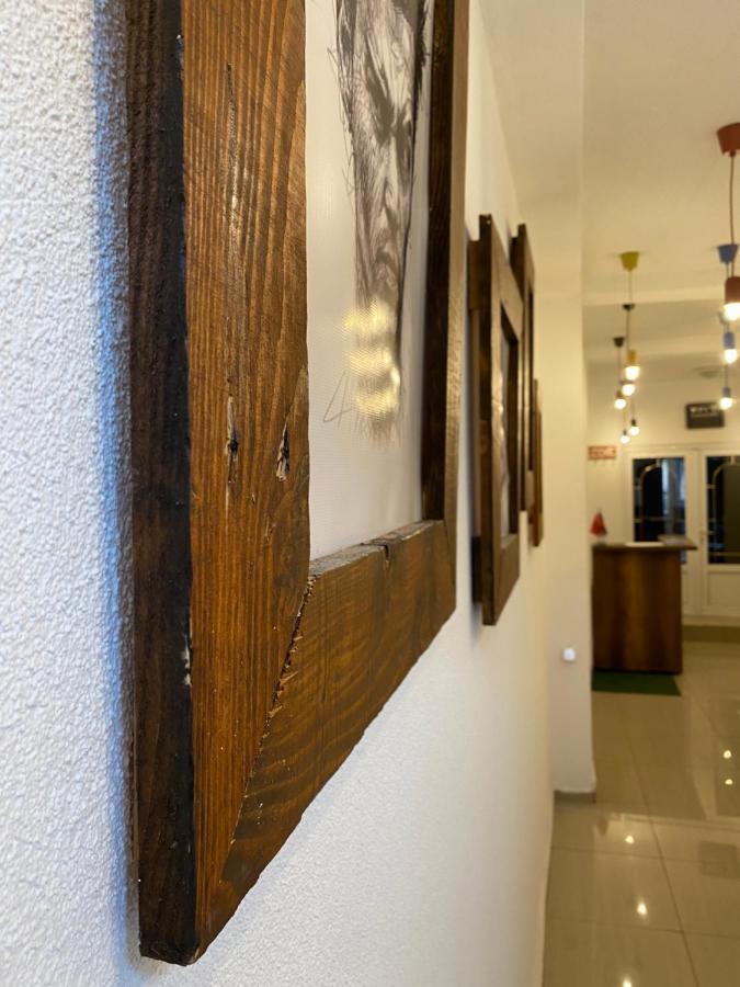Zani Hostel プリズレン エクステリア 写真