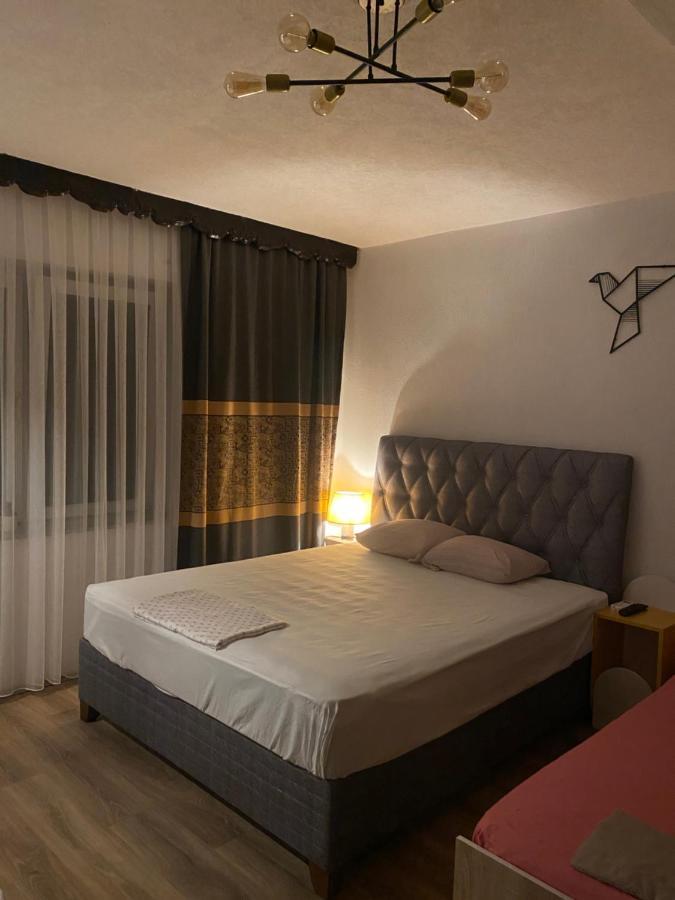 Zani Hostel プリズレン エクステリア 写真