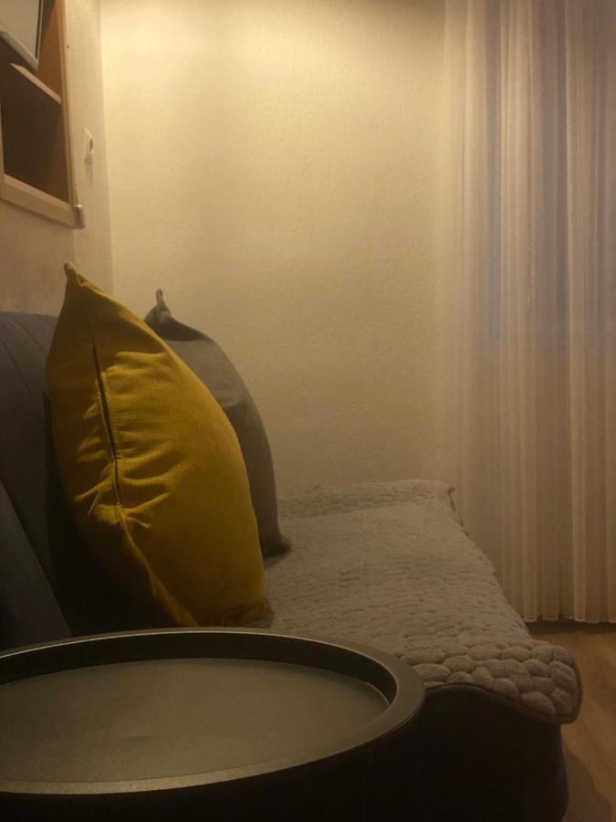 Zani Hostel プリズレン エクステリア 写真